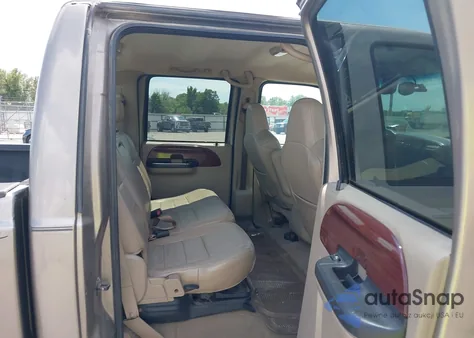 2005 Ford F-250 Lariat/Xl/Xlt из США, поврежденный, VIN 1FTSW21P75EB19415